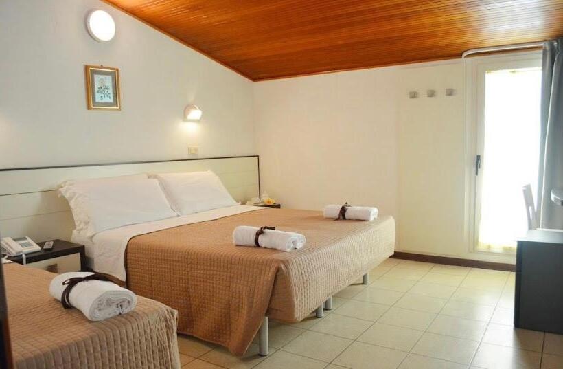 Номер Стандарт Трехместный, Europa Milano Marittima