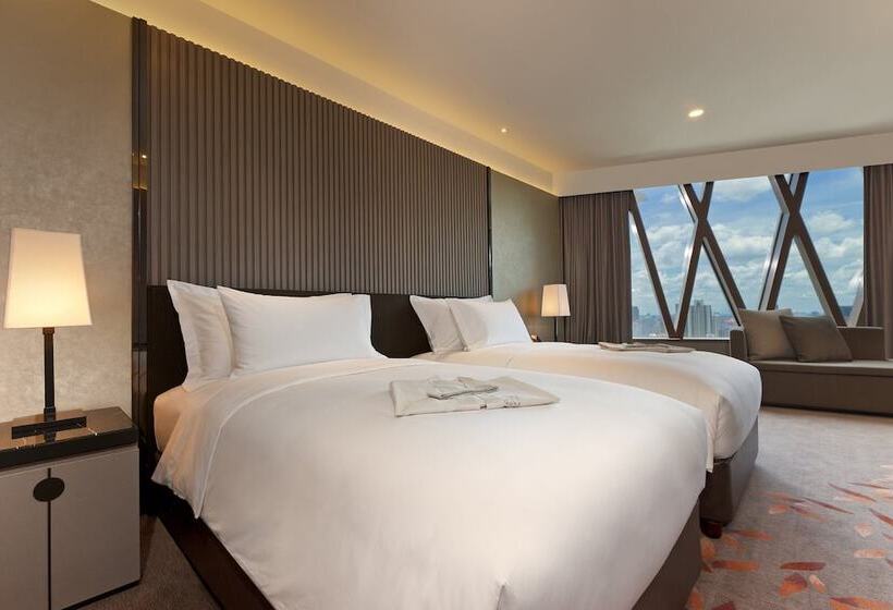سوییت لوکس, The Okura Prestige Bangkok