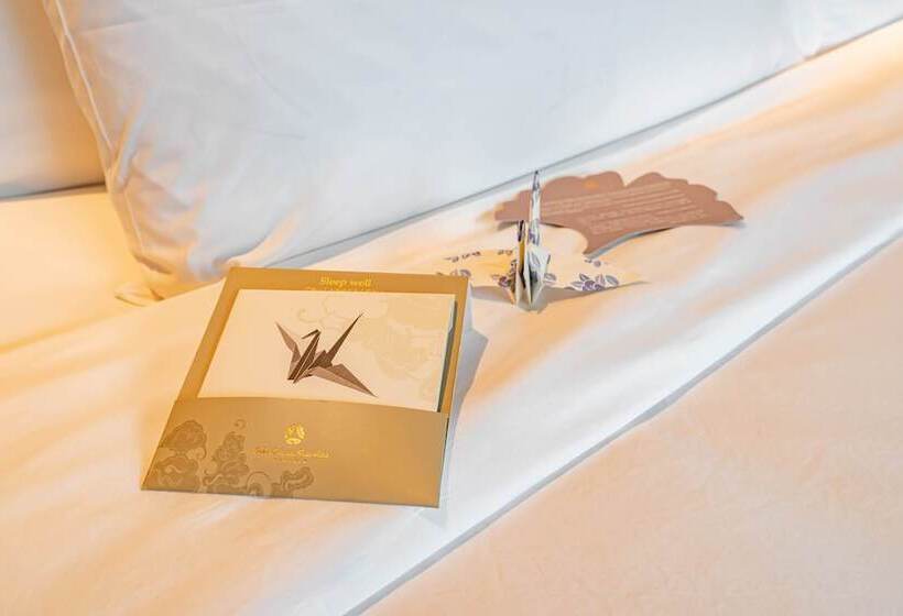 سوییت لوکس, The Okura Prestige Bangkok