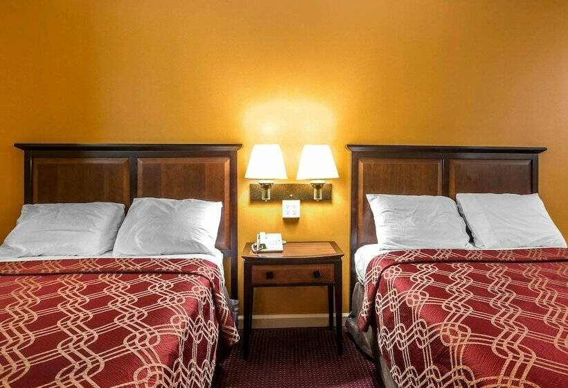 חדר סטנדרט שתי מיטות זוגיות, Econo Lodge At Six Flags