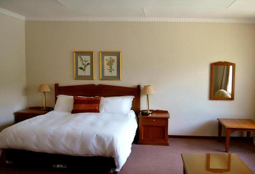 주니어 스위트, Safari Hotel & Convention Centre