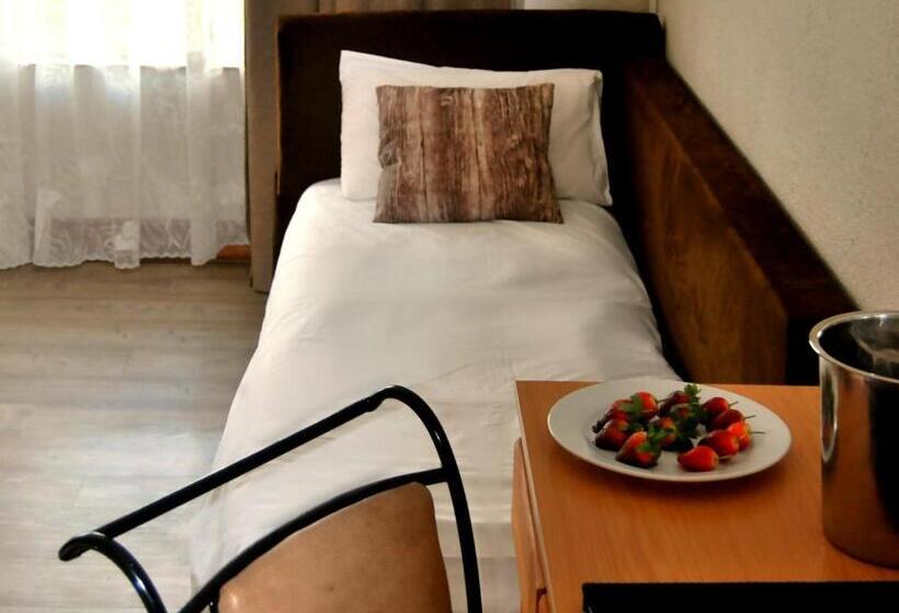 스탠다드 룸, Safari Hotel & Convention Centre