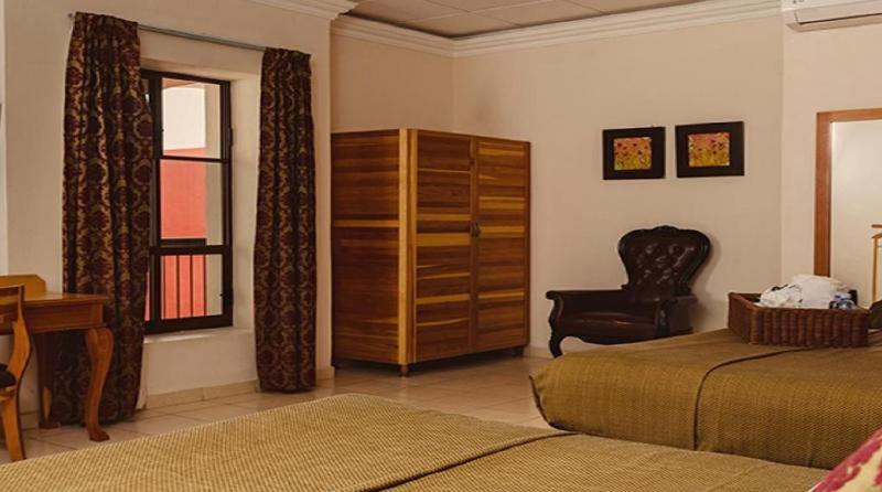Quarto Estandar, Rio Queretaro