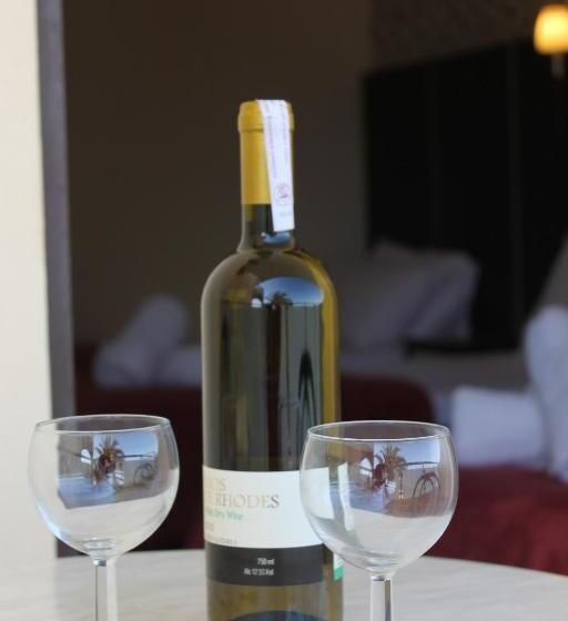 استودیوی استاندارد, Rose Hotel Faliraki