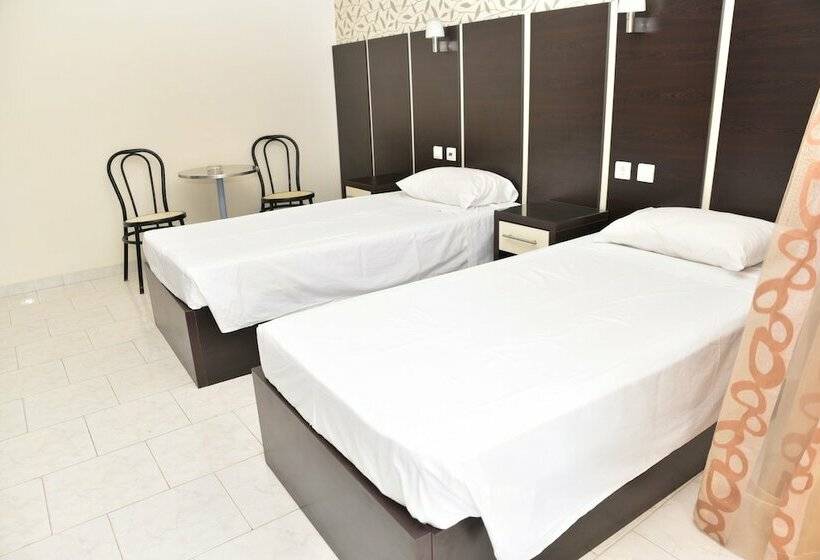 استودیو استاندارد با چشم‌انداز استخر, Rose Hotel Faliraki
