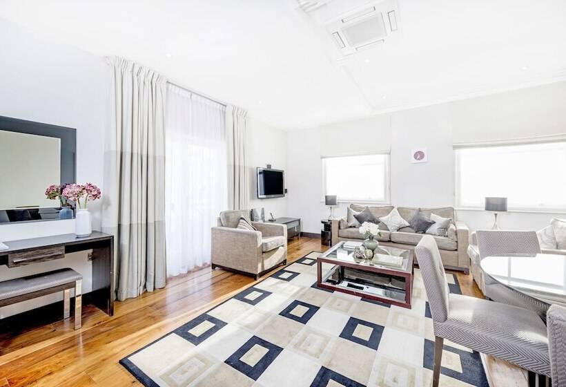 Апартаменты Ejecutiva 3 Спальни, 130 Queen S Gate Apartments