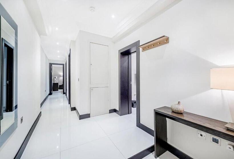 Апартаменты 1 Спальня, 130 Queen S Gate Apartments
