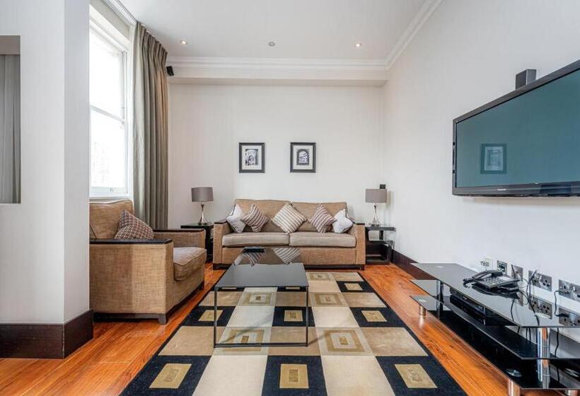 Апартаменты Deluxe 2 Спальни, 130 Queen S Gate Apartments