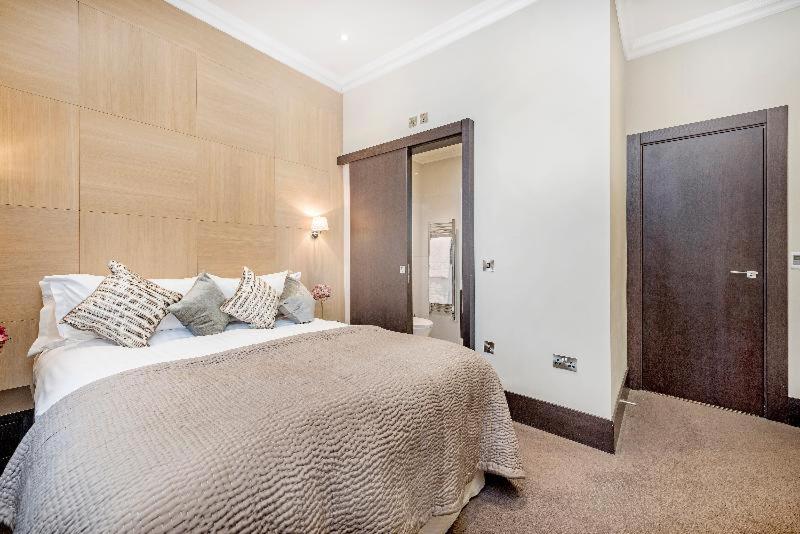 Апартаменты Deluxe 1 Спальня, 130 Queen S Gate Apartments