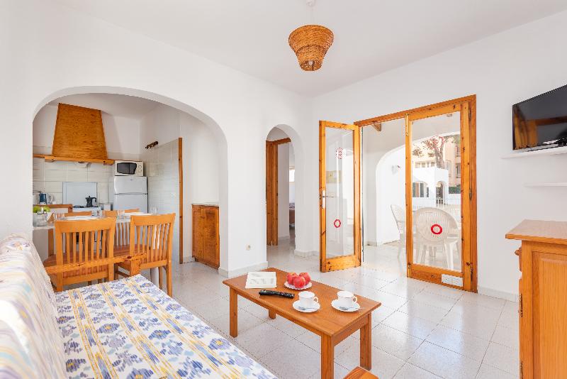 Апартаменты 3 Спальни, 130 Queen S Gate Apartments