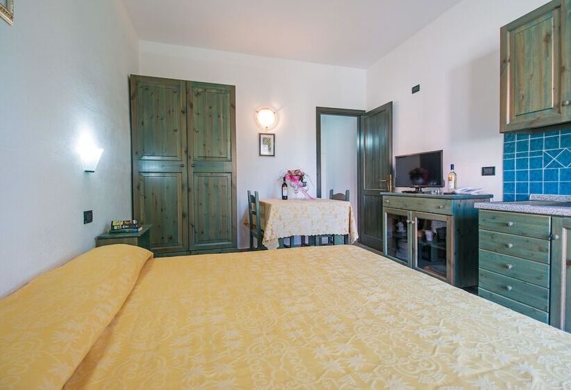 استودیوی استاندارد, Albergo Residenziale Gli Ontani