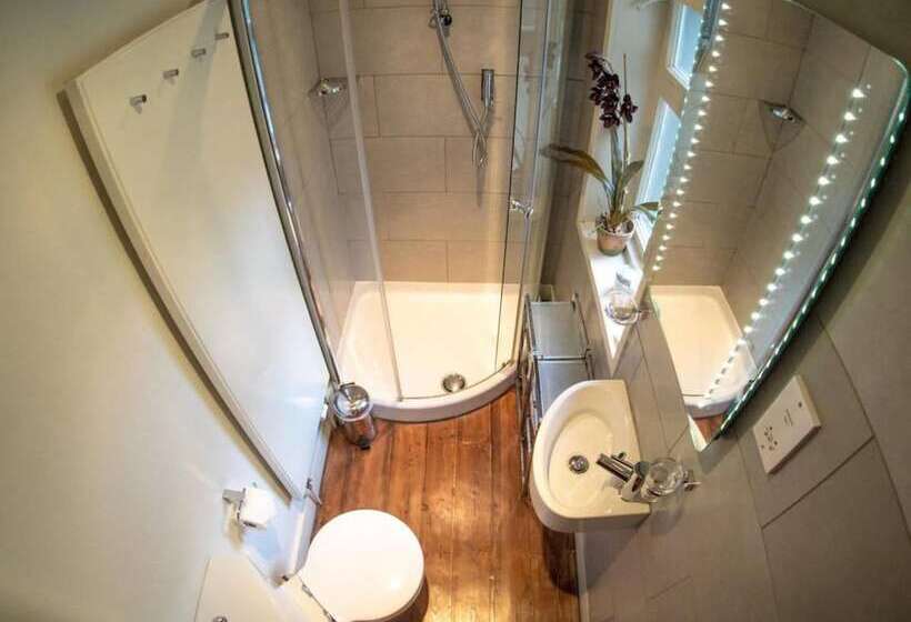 Номер Deluxe Вид на Сад, Six Brunton Place Guest House