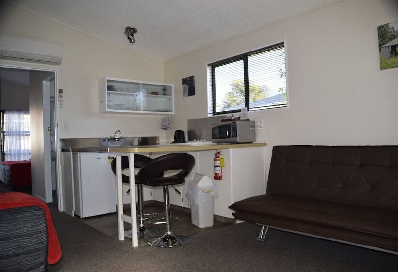 Апартаменты 1 Спальня, Judges Pool Motel Turangi