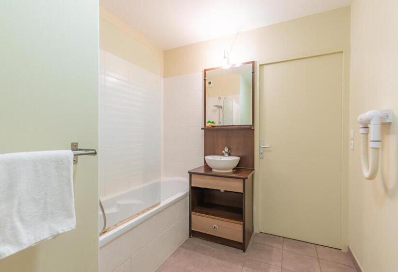 Апартаменты 1 Спальня, Appart City Classic La Roche Sur Yon Centre