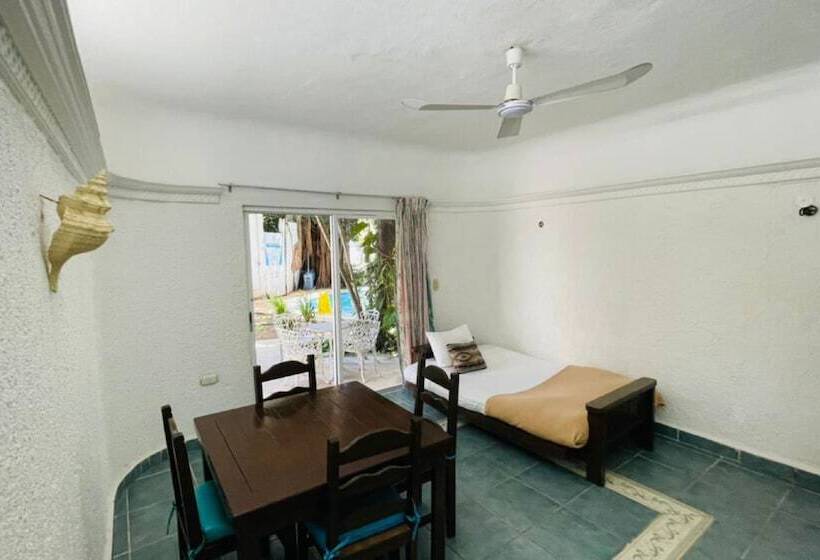Standaard Studio, Mayan Art Hotel 10 Avenue