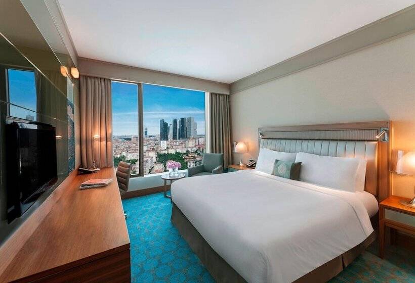 Номер Deluxe Вид на Город, Renaissance Istanbul Polat Bosphorus