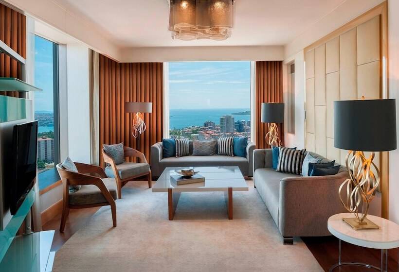 Номер Executive, Renaissance Istanbul Polat Bosphorus