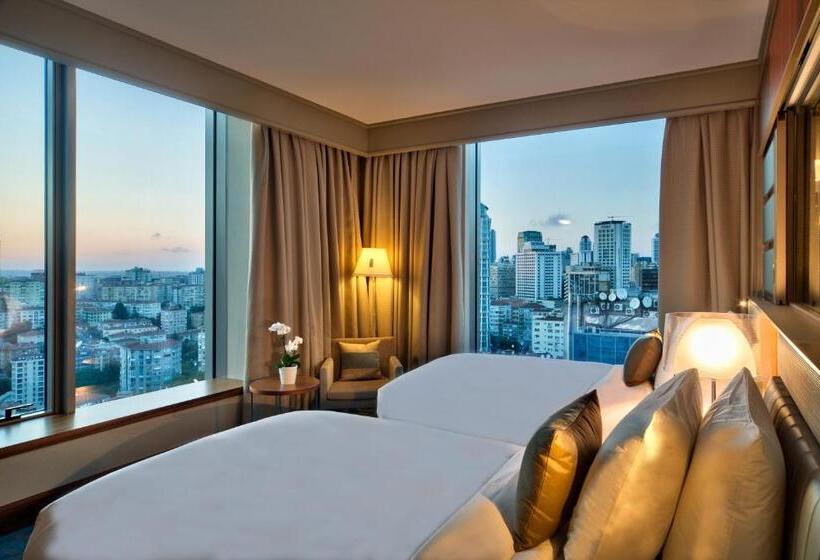 Номер Deluxe Вид на Город, Renaissance Istanbul Polat Bosphorus