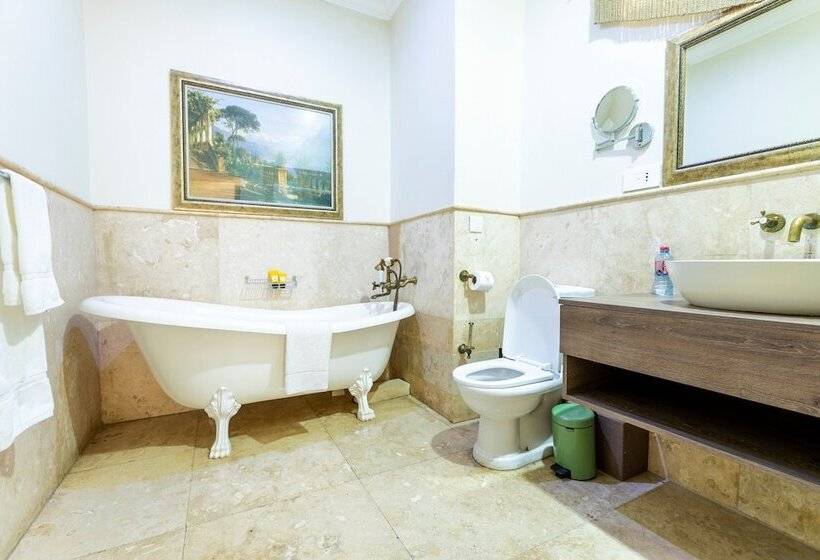 Президентский Люкс, Villa Monticello Boutique