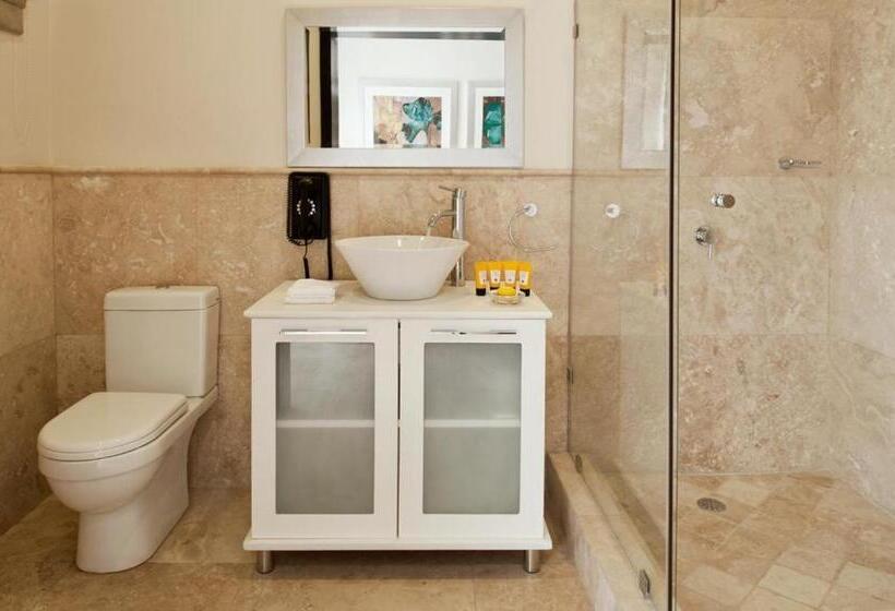 Полулюкс, Villa Monticello Boutique