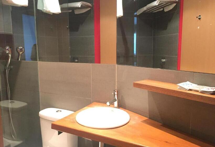 Люкс, Apparthôtel Et Spa Cerdanya