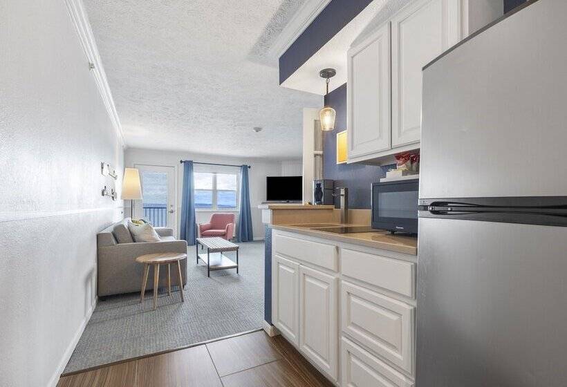 Люкс, Cherry Tree Inn & Suites