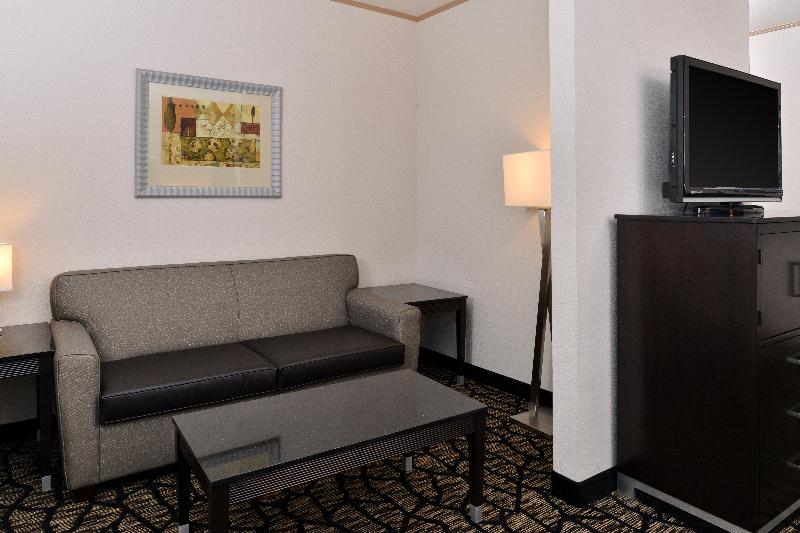 Люкс Кровать Кинг, Holiday Inn Express & Suites Tacoma South   Lakewood, An Ihg