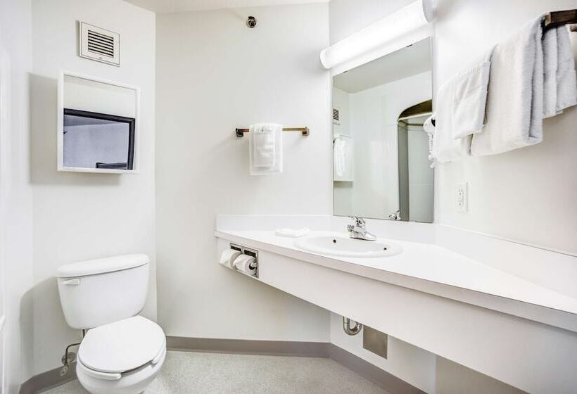 デラックスルーム, Motel 6 Red Deer, Ab