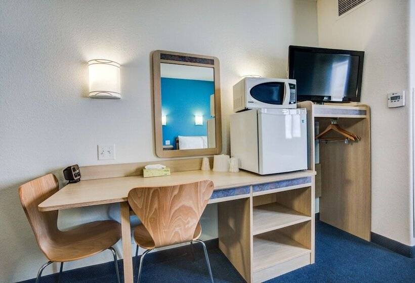 デラックスルーム, Motel 6 Red Deer, Ab