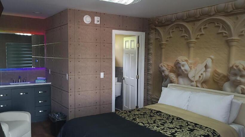 Полулюкс, Americas Best Value Inn Providence North Scituate