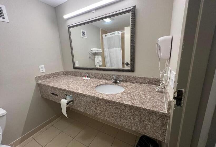 스위트 킹사이즈 침대, Days Inn By Wyndham Laplace New Orleans