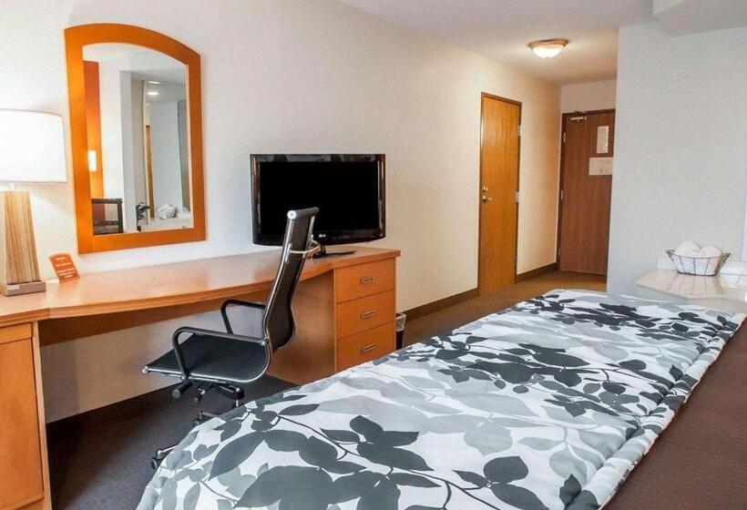 Люкс с гидромассажем, Sleep Inn & Suites Lake Of The Ozarks