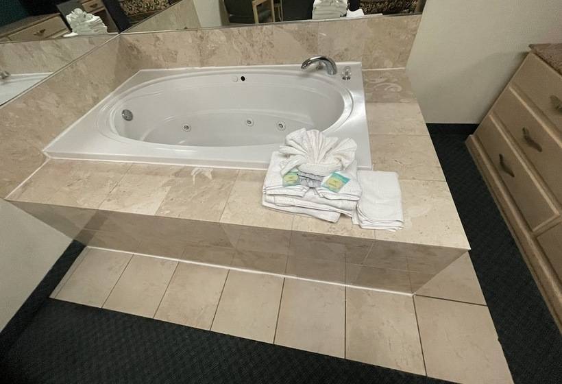 디럭스 스위트, Empire Inn & Suites Absecon/atlantic City