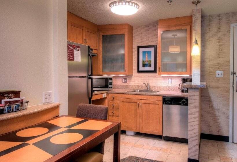 Президентский Люкс, Residence Inn By Marriott Chapel Hill