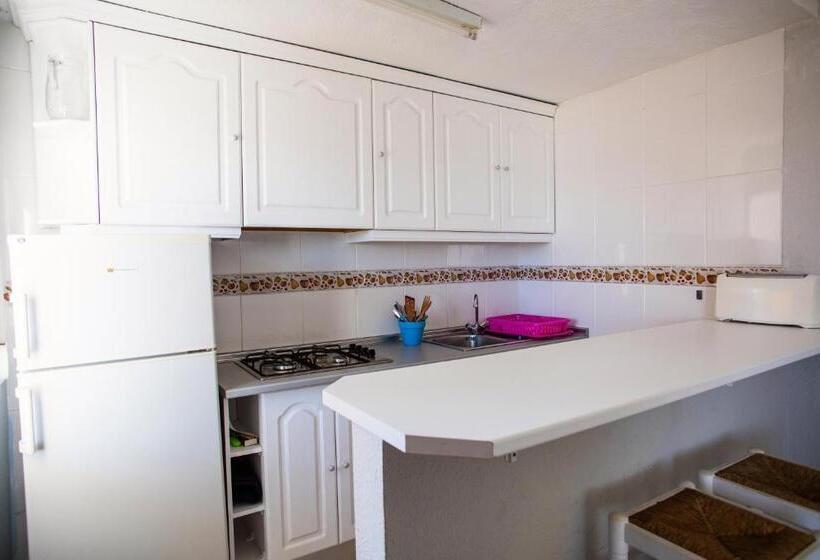 Апартаменты 1 Спальня, Hostal Alba