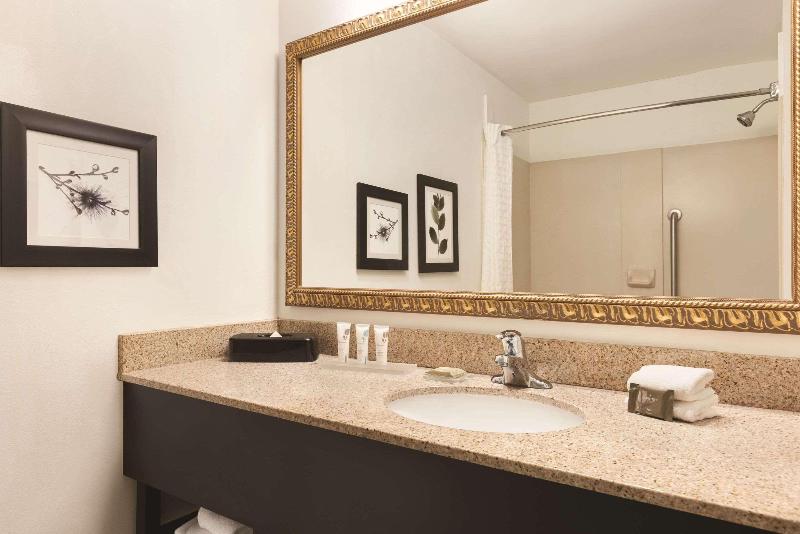 Люкс Кровать Кинг, Country Inn & Suites By Radisson, Conyers, Ga