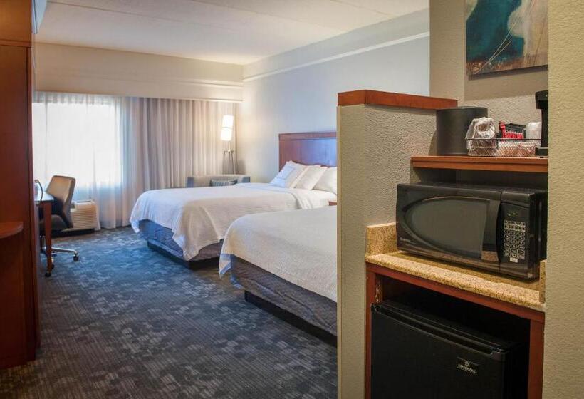 Номер Стандарт, Courtyard By Marriott Pensacola Downtown