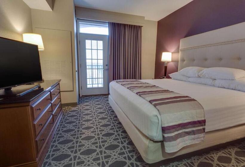 带大床的套房, Drury Inn & Suites Las Cruces