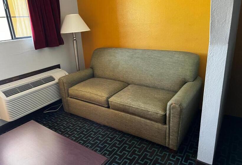 프레지덴셜 스위트, Express Inn & Suites