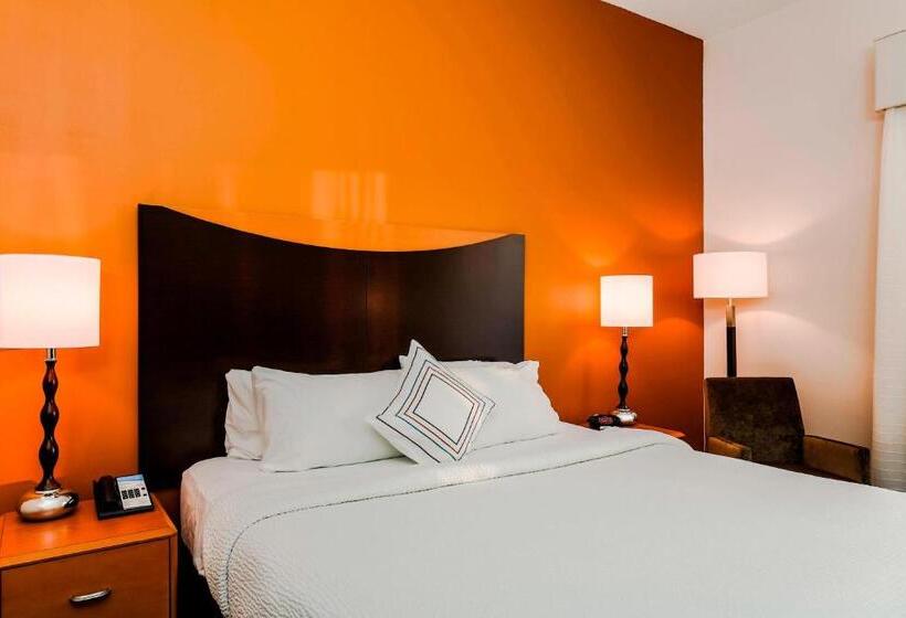 스탠다드 룸 킹사이즈 침대, Fairfield By Marriott Wilkes Barre