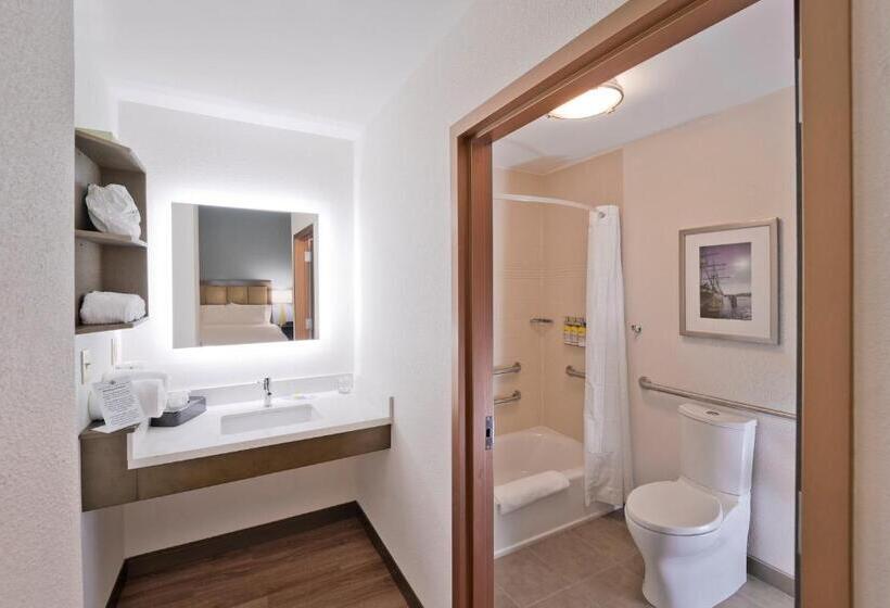 Люкс Кровать Кинг, Candlewood Suites Baltimore   Inner Harbor, An Ihg