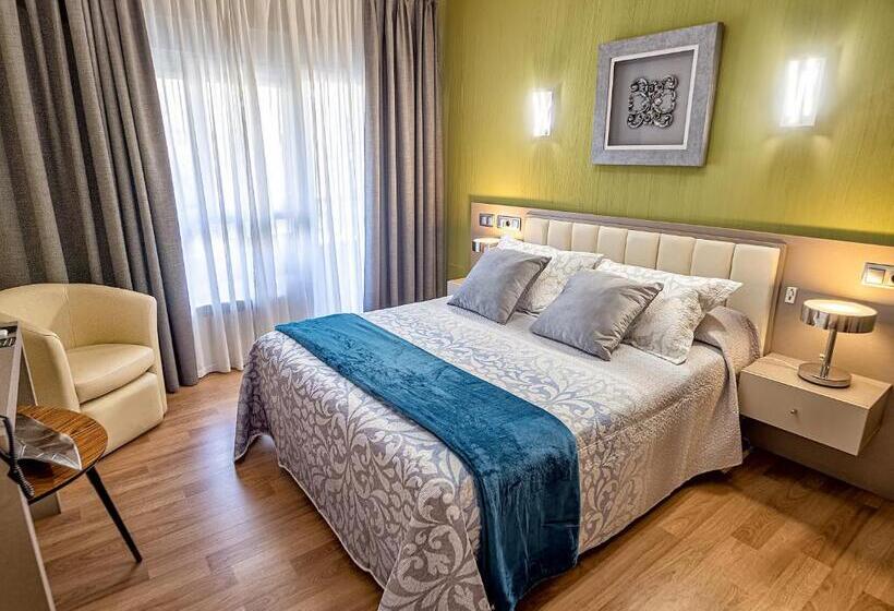 Полулюкс, Hostal Real Aranjuez