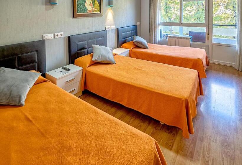 Трехместный Номер Superior, Hostal Real Aranjuez