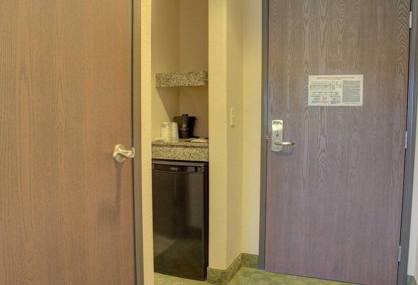 디럭스 룸, Allington Inn & Suites Kremmling