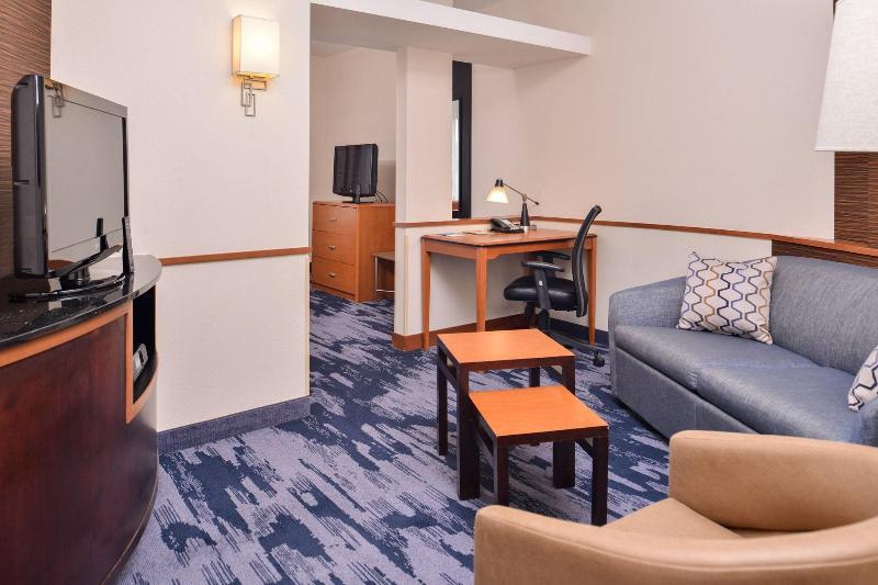 Студио Стандарт Кровать Кинг, Fairfield Inn & Suites Raleighdurham Airport/brier Creek