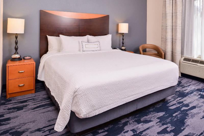 Стандартный Номер Кровать Кинг, Fairfield Inn & Suites Raleighdurham Airport/brier Creek