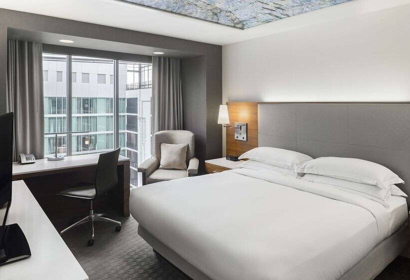 Номер Стандарт Кровать Кинг Адаптированный для Инвалидов, Hilton Columbus Downtown