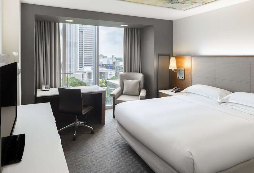 Номер Стандарт Кровать Кинг Адаптированный для Инвалидов, Hilton Columbus Downtown
