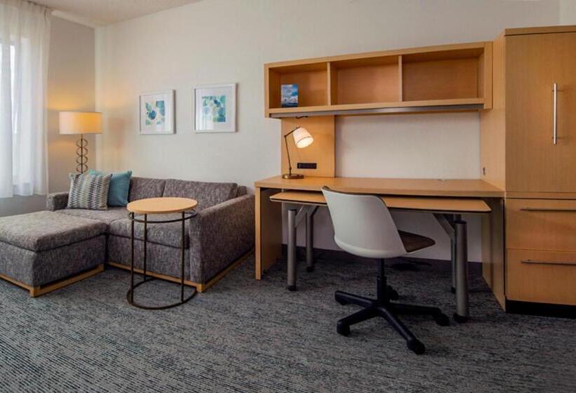 스탠다드 스튜디오 킹침대, Towneplace Suites By Marriott Frederick