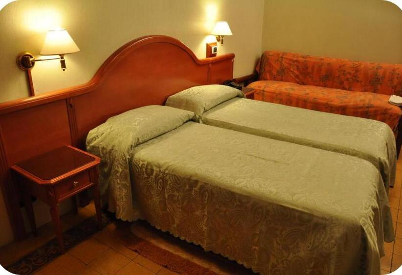 اتاق استاندارد با سرویس بهداشتی مشترک, Albergo Sandra